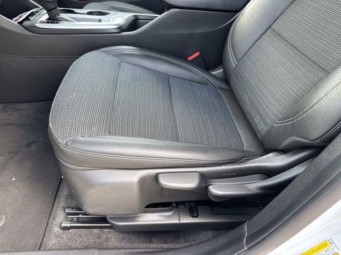Used 2025 Buick Envista Preferred FWD image 16