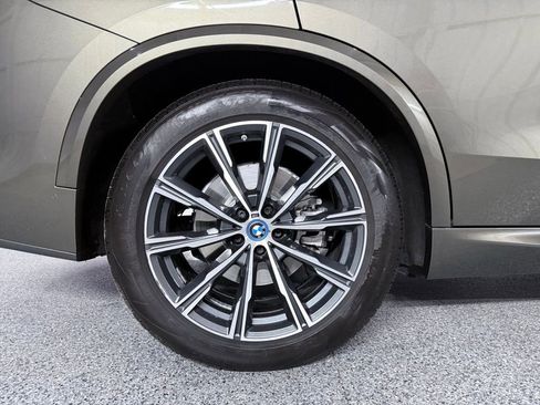 Used 2022 BMW X5 xDrive45e w/ M Sport Package image 7