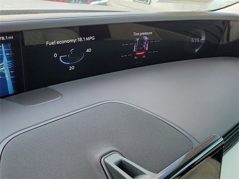 Certified 2024 Lincoln Nautilus Black Label image 16