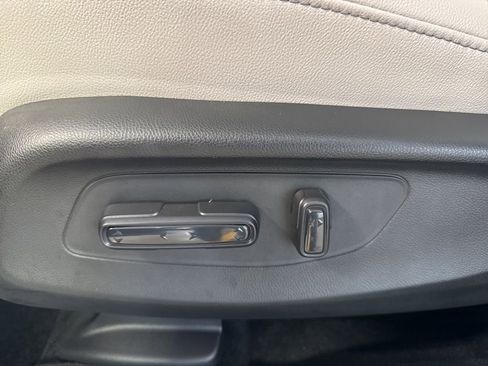 New 2026 Honda HR-V EX-L image 18