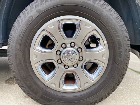 Used 2018 RAM 2500 Big Horn AWD/4WD image 12