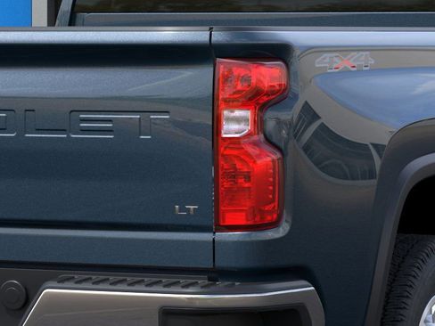 New 2026 Chevrolet Silverado 2500 LT image 11