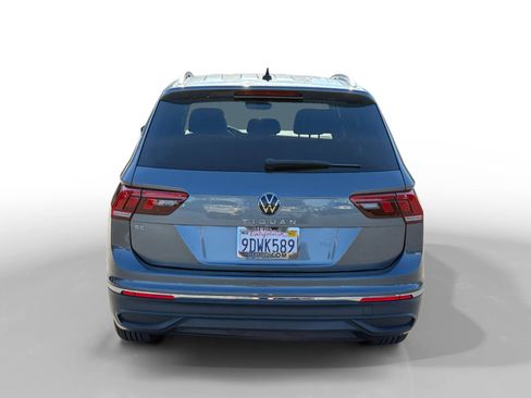 Used 2022 Volkswagen Tiguan SE image 4