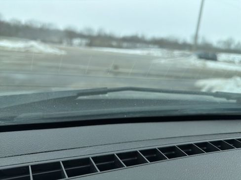 Used 2017 Ford Escape SE w/ SE Leather Comfort Package image 20