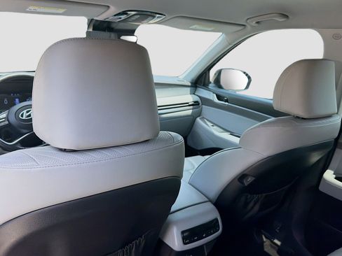 Used 2023 Hyundai Palisade SEL FWD image 23