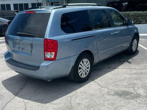 Used 2012 Kia Sedona LX FWD image 4