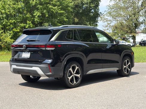 New 2026 Volkswagen Tiguan SE AWD/4WD image 3