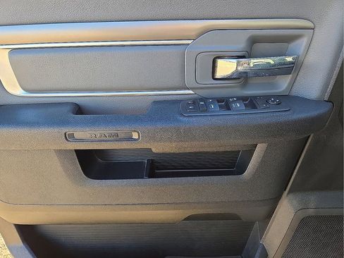 Used 2024 RAM 1500 Classic SLT image 21