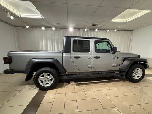 Used 2020 Jeep Gladiator Sport w/ Quick Order Package 24S AWD/4WD image 6