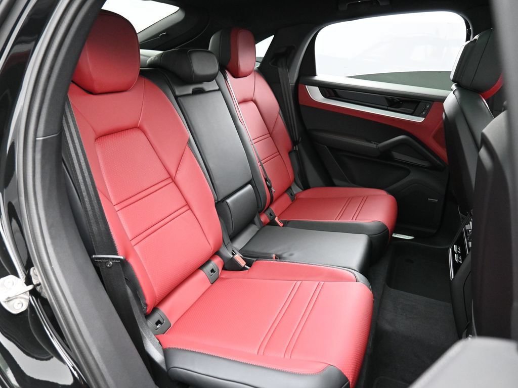 Certified 2026 Porsche Cayenne E-Hybrid Coupe AWD/4WD image 27