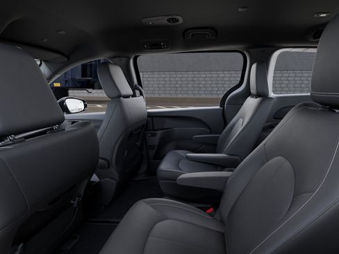 New 2027 Chrysler Pacifica Select FWD image 49