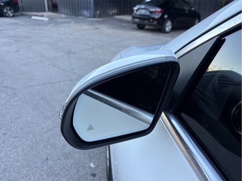 Used 2021 Mercedes-Benz GLA 250 image 16