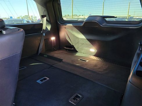 Used 2020 Ford Expedition XLT w/ Equipment Group 202A image 12