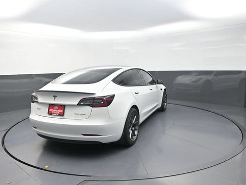 Used 2022 Tesla Model 3 Long Range AWD/4WD image 59