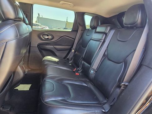 Used 2017 Jeep Cherokee Limited AWD/4WD image 17