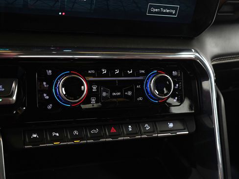 Used 2023 GMC Sierra 1500 Denali Ultimate image 22