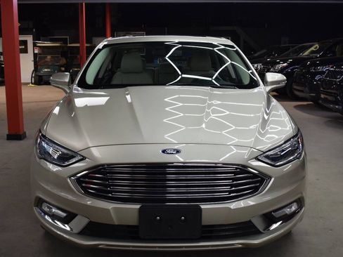 Used 2017 Ford Fusion Titanium image 2