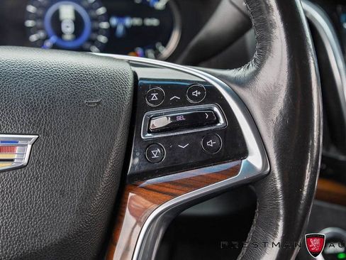 Used 2019 Cadillac Escalade ESV image 30