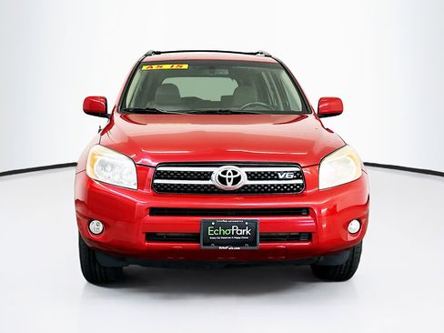 Used 2007 Toyota RAV4 Limited AWD/4WD image 2