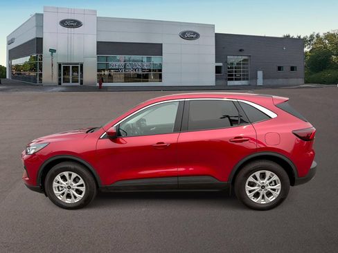 Used 2023 Ford Escape Active w/ Tech Pack #2 AWD/4WD image 6