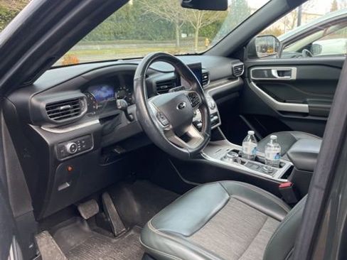 Used 2022 Ford Explorer Timberline image 2