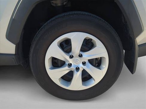 Used 2024 Toyota RAV4 LE FWD image 6