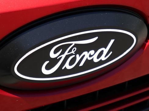 Used 2018 Ford F150 XLT w/ Equipment Group 302A Luxury image 43