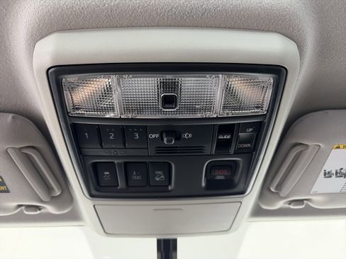 Used 2016 Toyota 4Runner Limited image 29