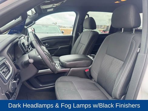 Used 2019 Nissan Titan SV w/ SV Convenience Package image 11