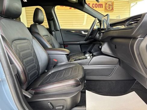Used 2023 Ford Escape ST-Line Elite w/ Premium Technology Package AWD/4WD image 27