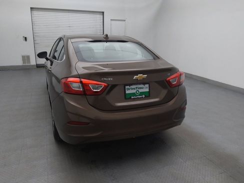 Used 2019 Chevrolet Cruze LT image 6