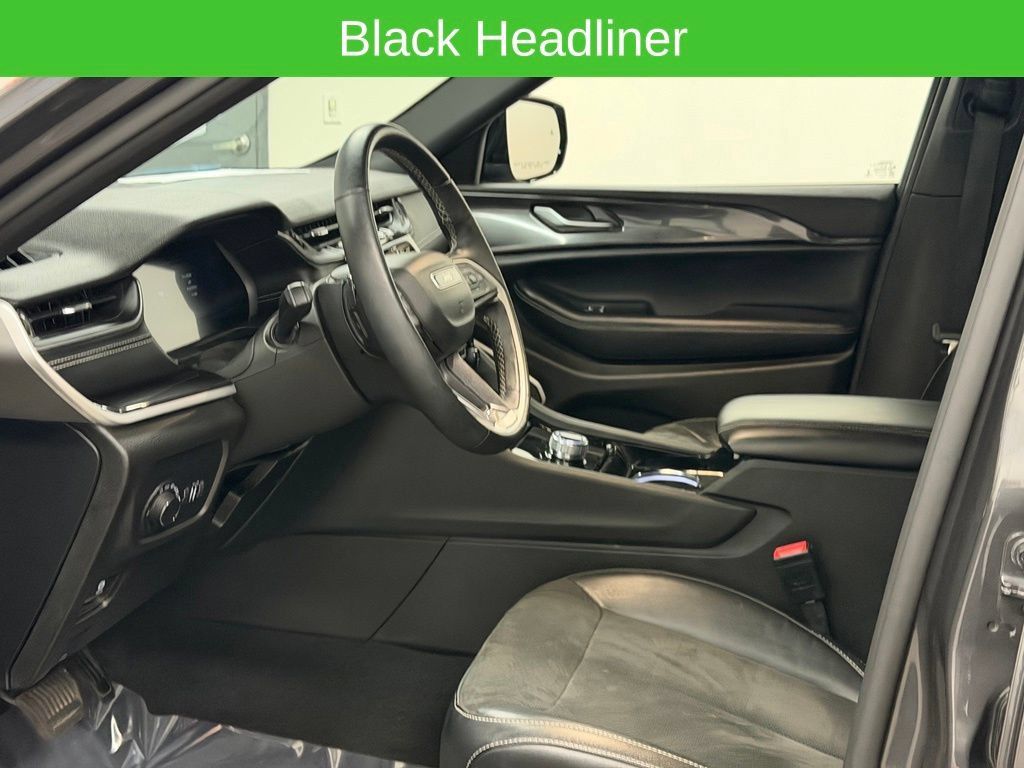 Used 2022 Jeep Grand Cherokee Altitude AWD/4WD image 31