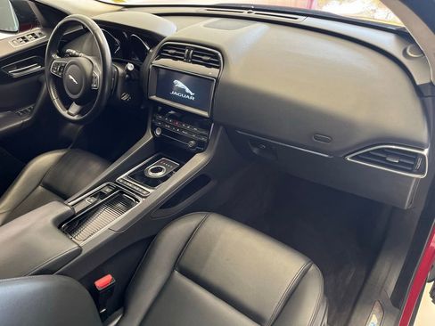 Used 2020 Jaguar F-PACE Premium AWD/4WD image 37