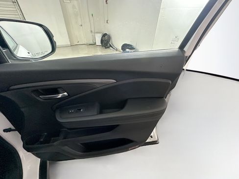Used 2022 Honda Pilot EX-L image 34