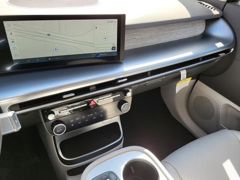 New 2026 Hyundai Ioniq 9 SEL w/ Tow & Go Package image 17