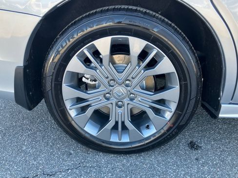 New 2026 Honda Odyssey Touring image 23