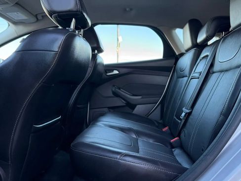 Used 2013 Ford Focus Titanium w/ Titanium Handling Pkg FWD image 11