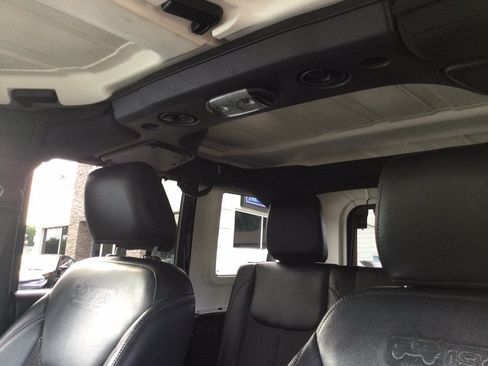 Used 2016 Jeep Wrangler Unlimited Sahara AWD/4WD image 36