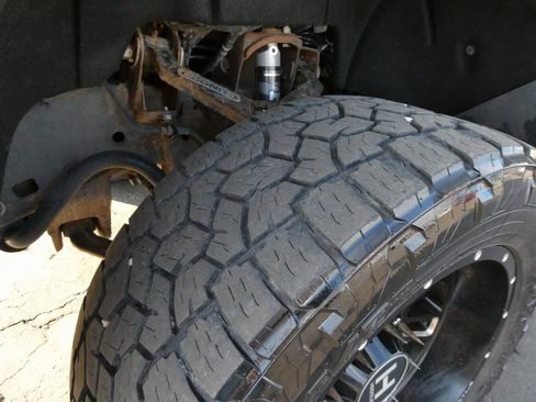 Used 2018 Chevrolet Silverado 2500 High Country w/ Duramax Plus Package image 15