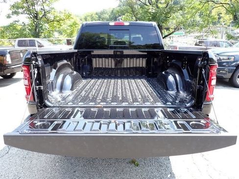 New 2027 RAM 1500 4x4 Crew Cab image 7