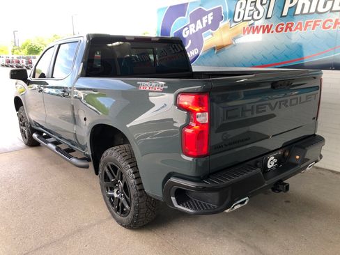 Used 2025 Chevrolet Silverado 1500 LT Trail Boss w/ Convenience Package II AWD/4WD image 6