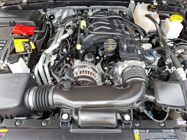 Used 2025 Jeep Gladiator Sport AWD/4WD image 27