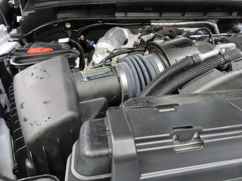 Used 2025 GMC Sierra 2500 Denali w/ Technology Package image 32