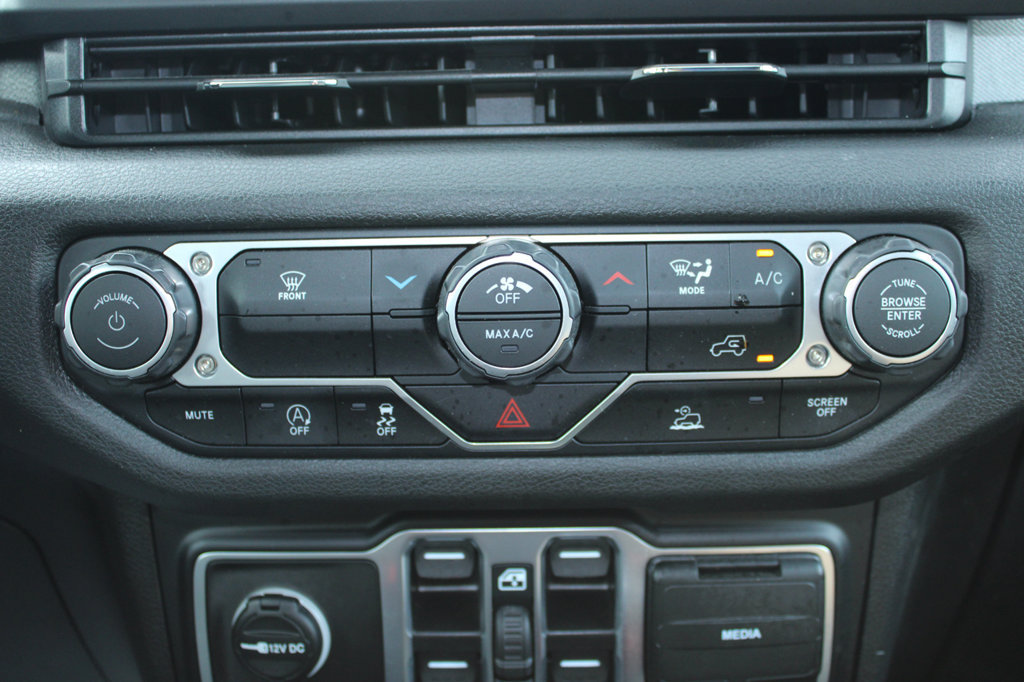 Used 2026 Jeep Wrangler Unlimited Sport AWD/4WD image 24