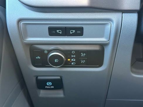 Used 2024 Ford F150 XLT w/ Mobile Office Package image 18