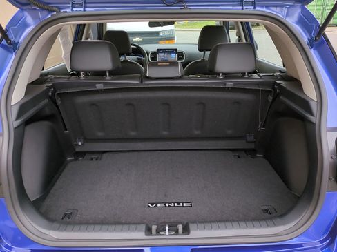 Certified 2023 Hyundai Venue Limited image 12