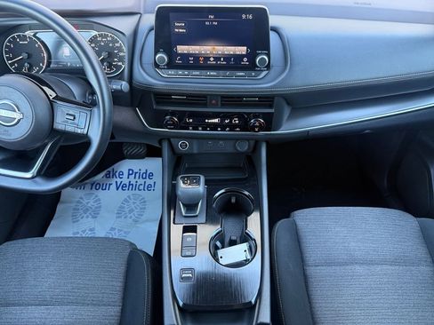 Used 2023 Nissan Rogue SV image 11