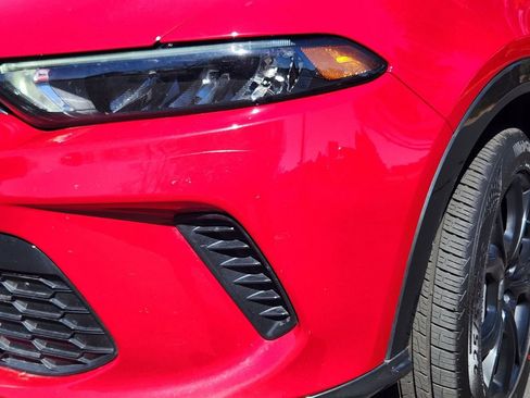 Used 2024 Dodge Hornet R/T w/ R/T Blacktop Package image 9