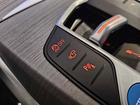 Used 2025 BMW i4 xDrive40i w/ Parking Assistance Package image 23