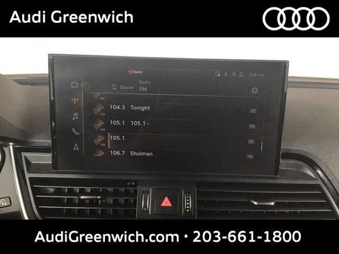 Used 2023 Audi Q5 2.0T Premium w/ Convenience Package AWD/4WD image 18